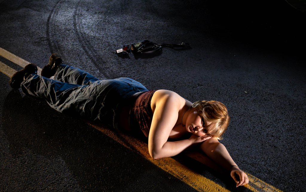 Grey Hertz posed on a road